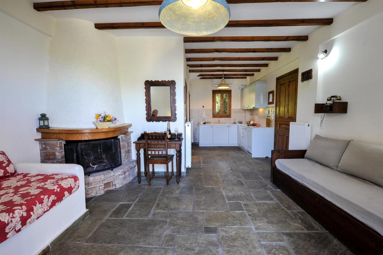 Gera'S Olive Grove - Elaionas Lesvou Hotel Marmaro  Exterior photo