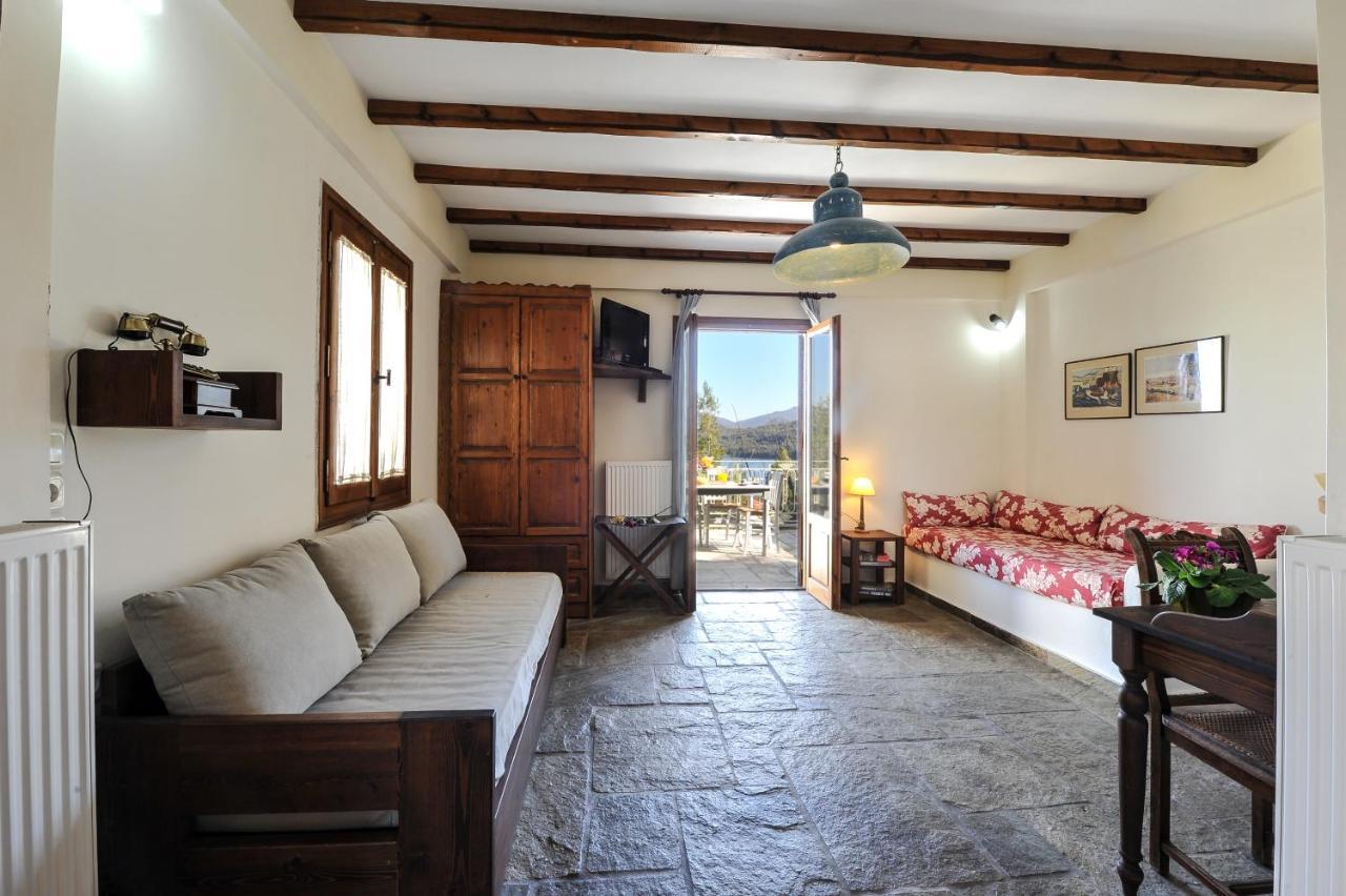 Gera'S Olive Grove - Elaionas Lesvou Hotel Marmaro  Exterior photo